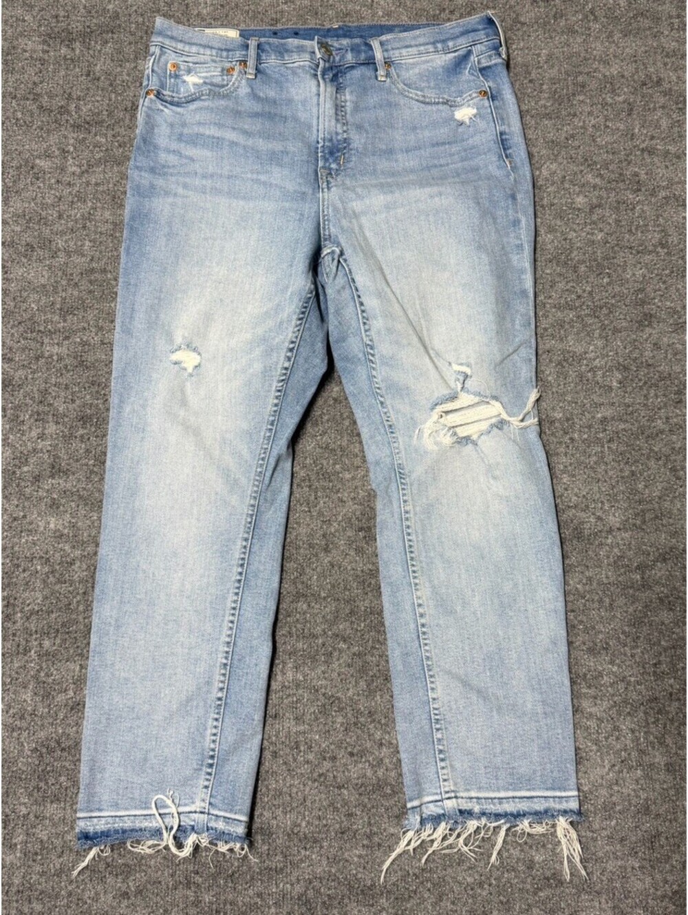GAP Cigarette High Rise Jeans Women’s 14 Short 32 Light Wash